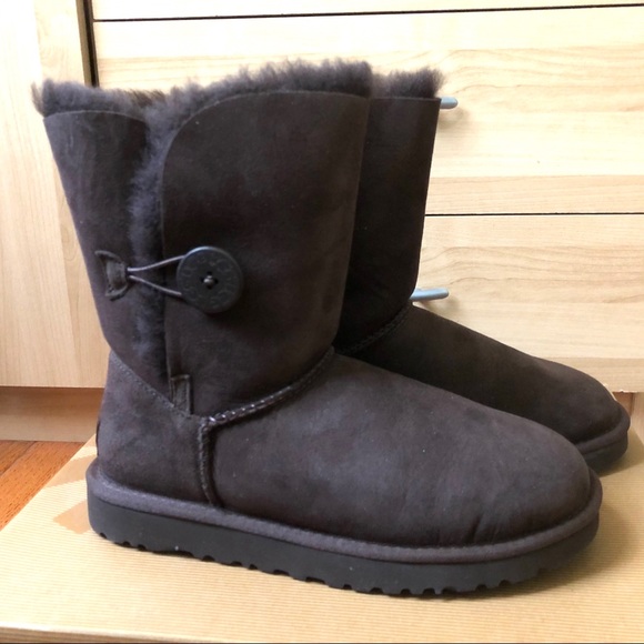 UGG Shoes - UGG Bailey Button Chocolate Winter Snow Boots